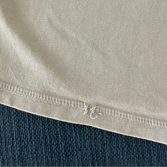 New with tags Skims New Vintage Mock Neck T Shirt Mineral - Picture 2 of 5